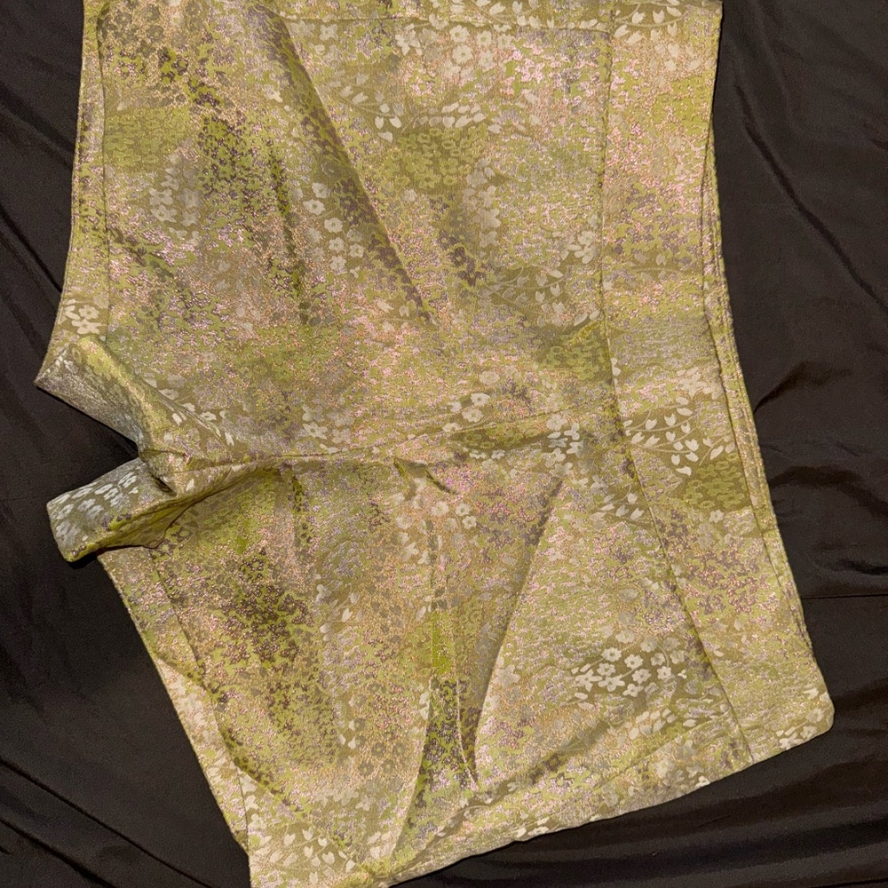 J. Crew Green Floral Shimmer Chino Shorts 3.5”